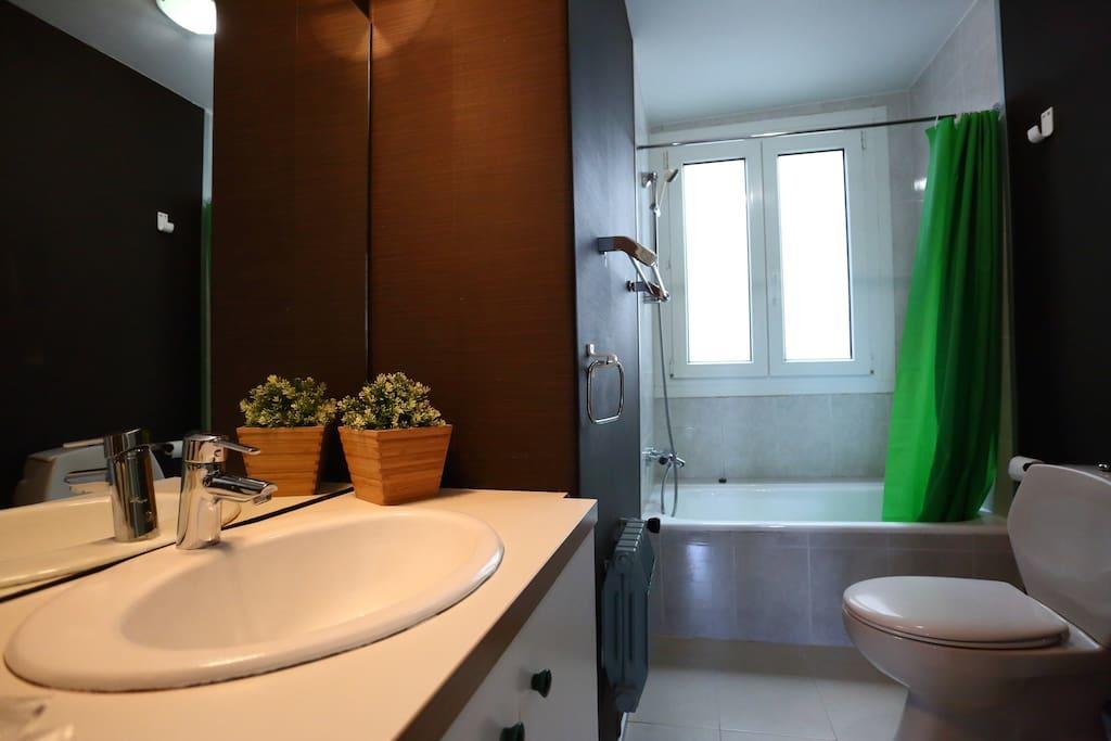 Marrubi - Basque Stay Сан Себастиан Екстериор снимка
